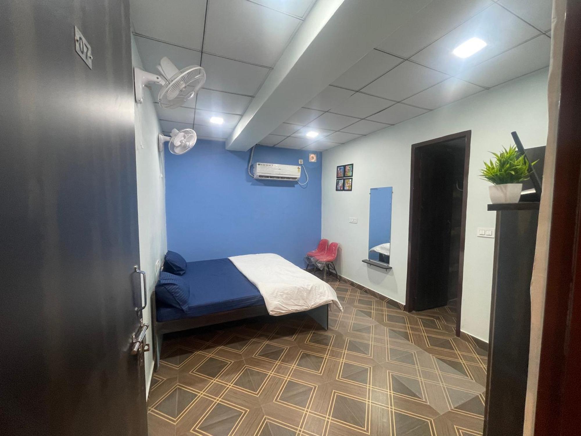 Shiv Shakti Guest House Bhiwani Exteriör bild